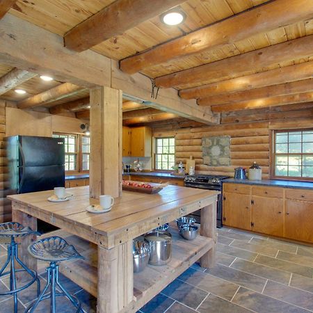Cozy Log Cabin Getaway With Fire Pit And 3 Acres! Ruckersville Екстериор снимка