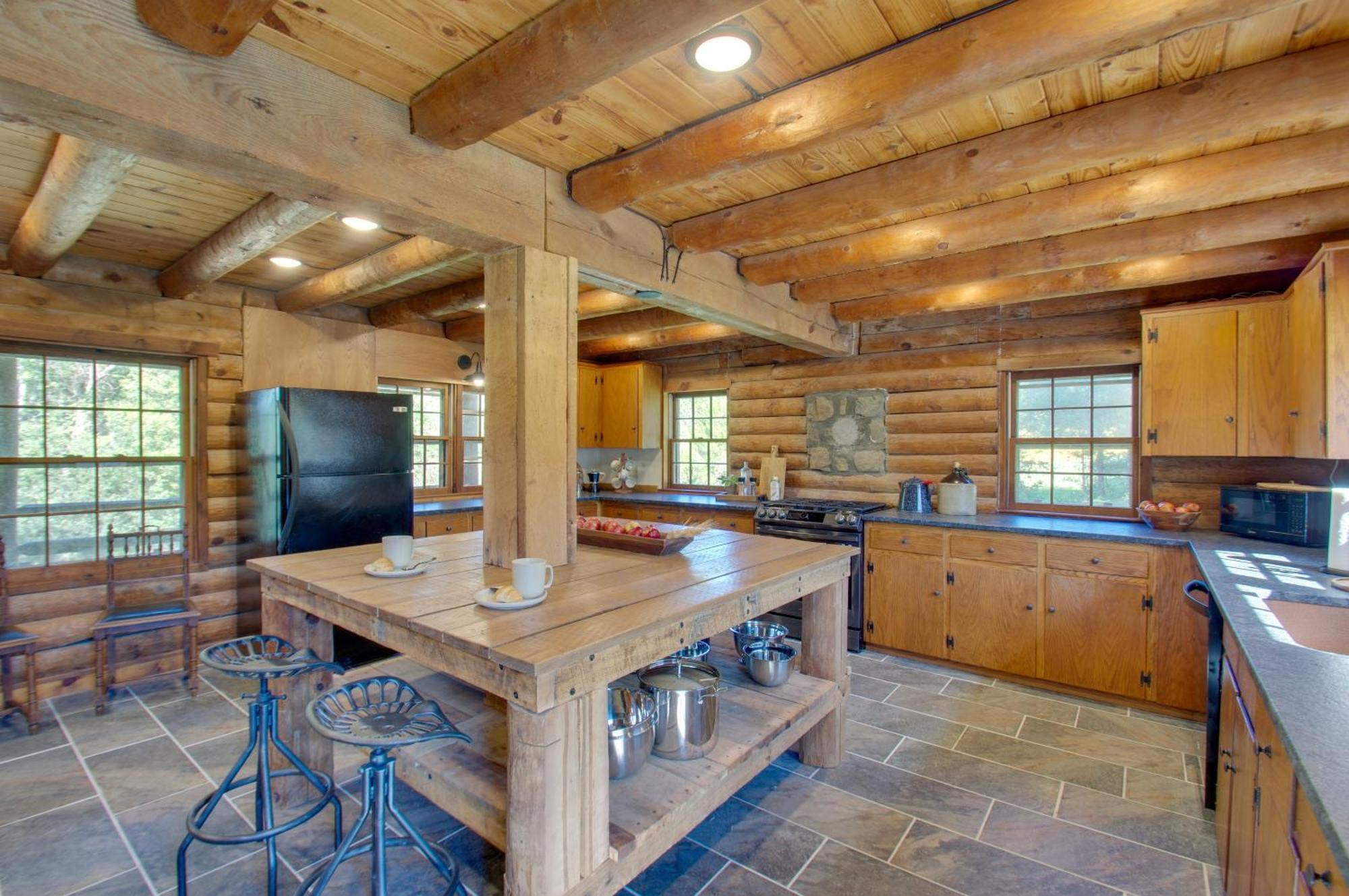 Cozy Log Cabin Getaway With Fire Pit And 3 Acres! Ruckersville Екстериор снимка