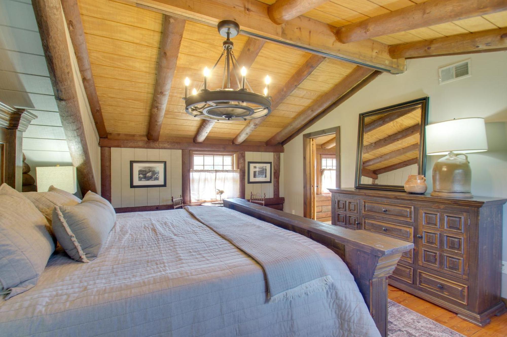 Cozy Log Cabin Getaway With Fire Pit And 3 Acres! Ruckersville Екстериор снимка